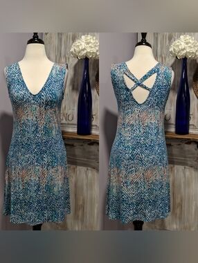 Colette (Stitch Fix) Sleeveless Blue Patterned Crisscross Back Dress